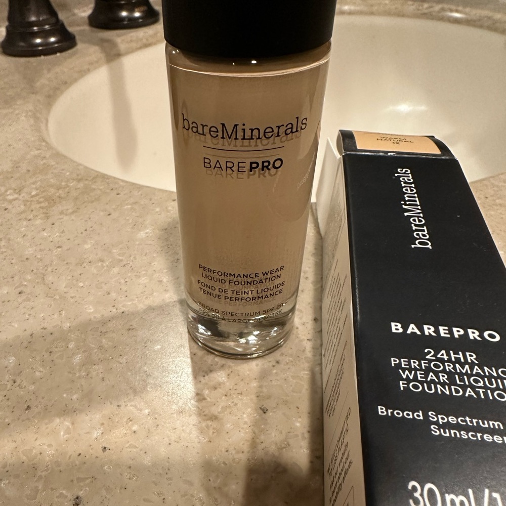 NIB, NEVER USED BareMinerals Foundation
